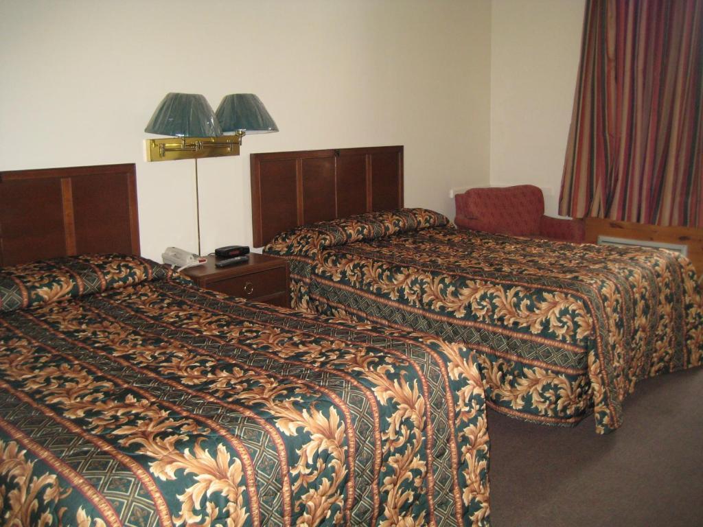 Midtown Hotel Parry Sound Phòng bức ảnh