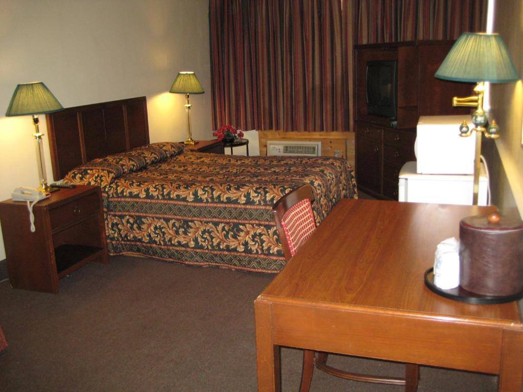 Midtown Hotel Parry Sound Phòng bức ảnh