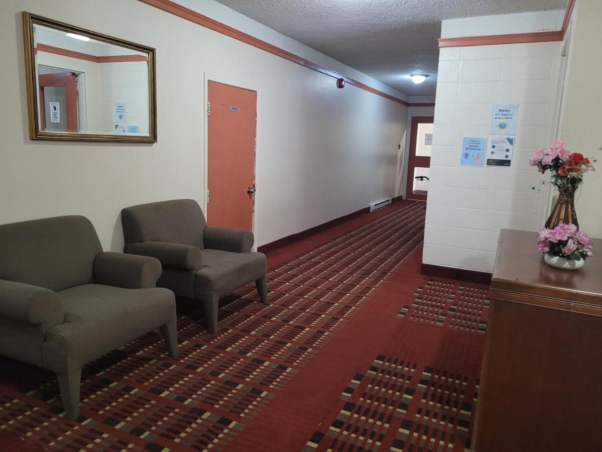 Midtown Hotel Parry Sound Ngoại thất bức ảnh
