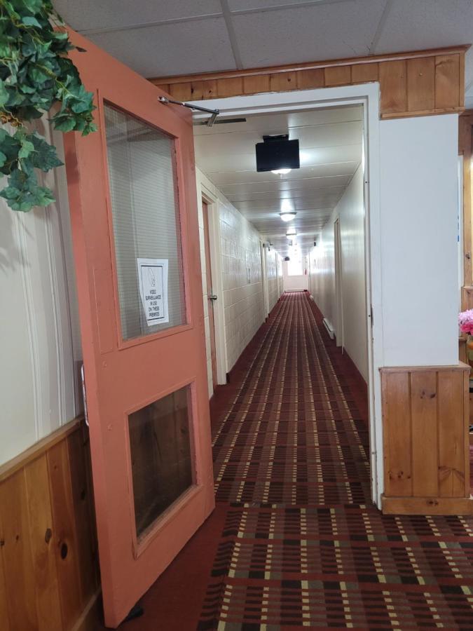 Midtown Hotel Parry Sound Ngoại thất bức ảnh