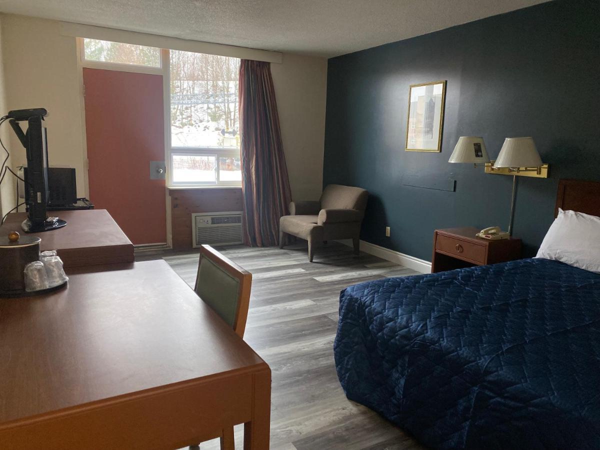 Midtown Hotel Parry Sound Ngoại thất bức ảnh