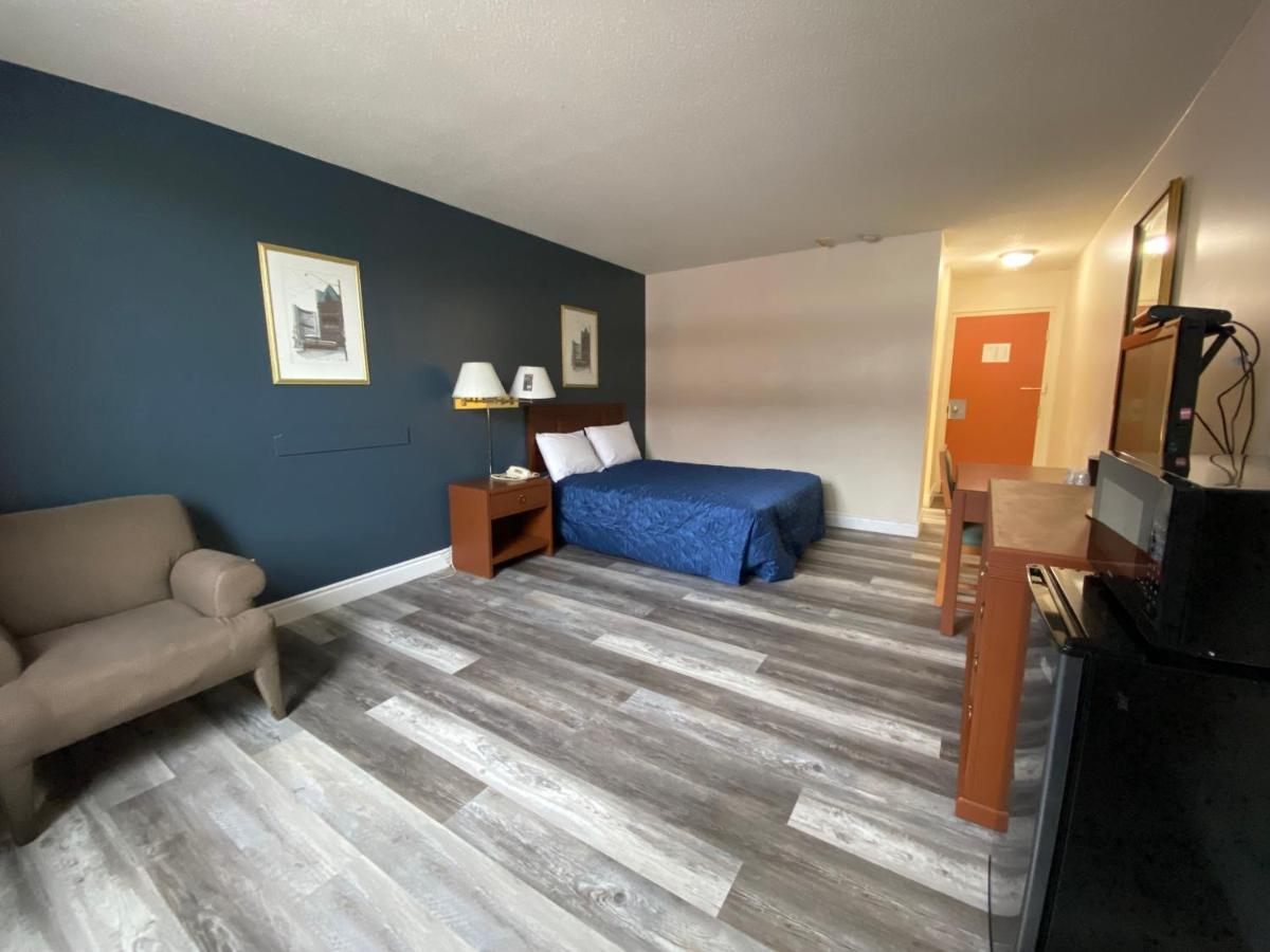 Midtown Hotel Parry Sound Ngoại thất bức ảnh
