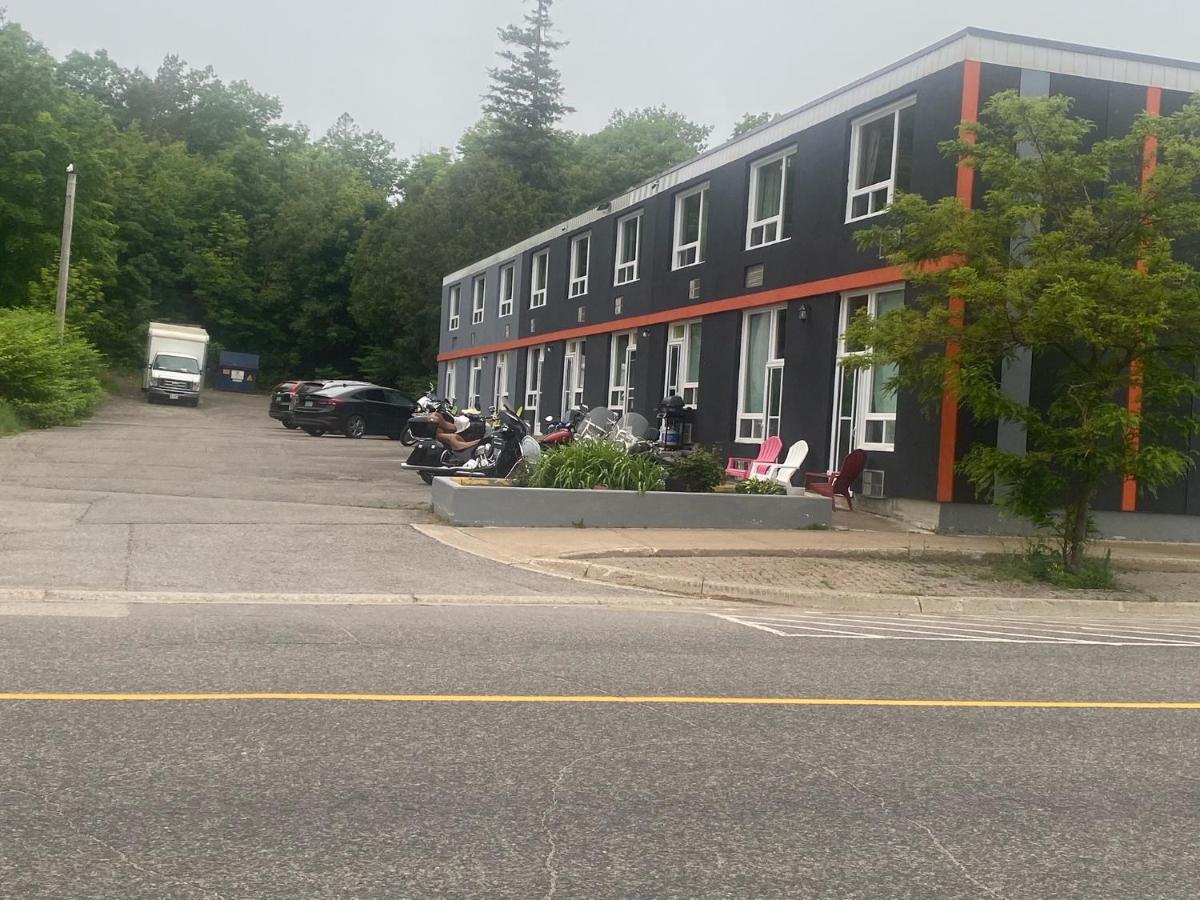 Midtown Hotel Parry Sound Ngoại thất bức ảnh