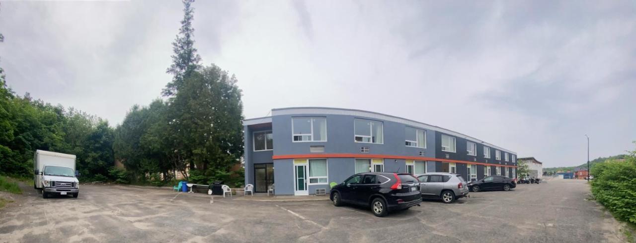 Midtown Hotel Parry Sound Ngoại thất bức ảnh