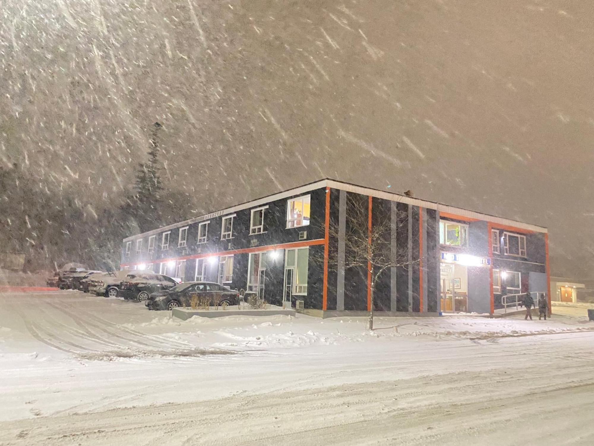 Midtown Hotel Parry Sound Ngoại thất bức ảnh
