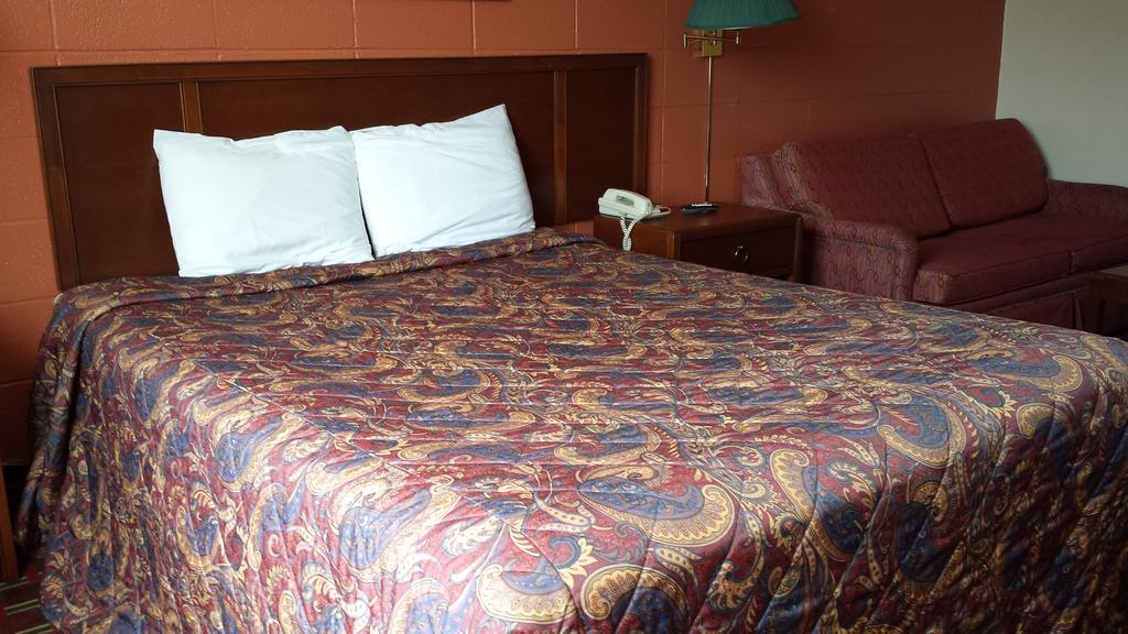 Midtown Hotel Parry Sound Ngoại thất bức ảnh