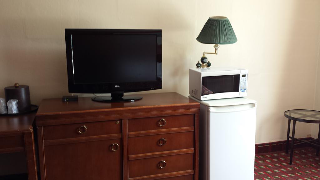 Midtown Hotel Parry Sound Ngoại thất bức ảnh